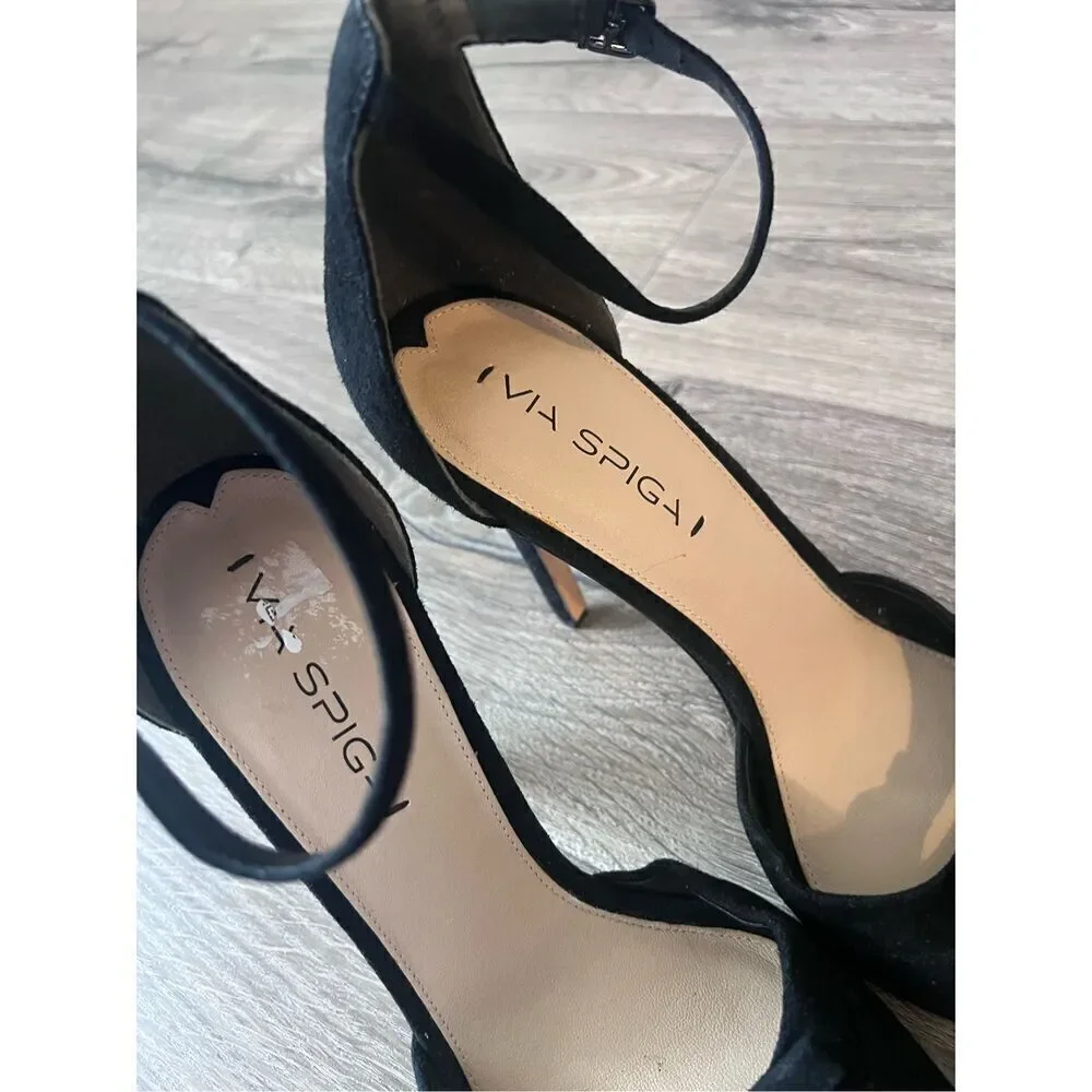 Via Spiga Women open toe Suade heels size 9